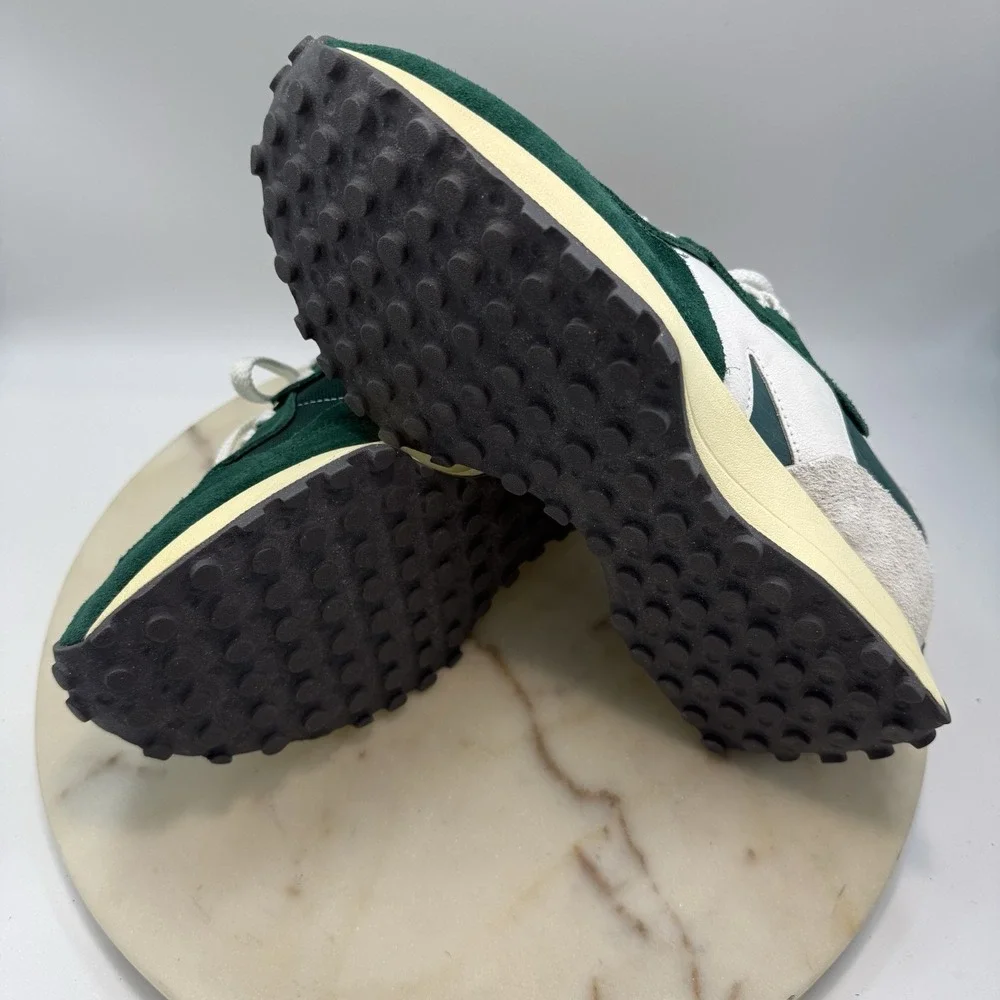 New Balance 327 Green White Suede Sneakers Men's 9.5 Retro Style Shoes U327WRG
